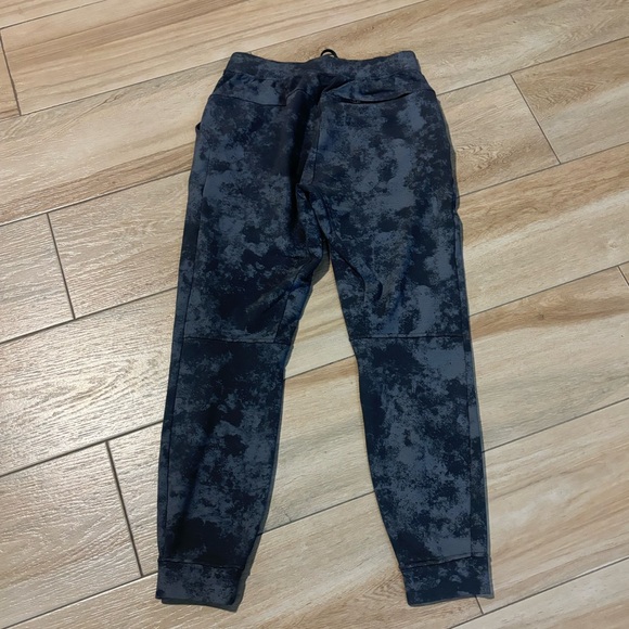 Lululemon City Sweat Jogger - Picture 10 of 11